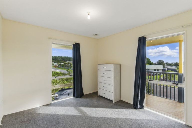 Photo of property in 9 Takitimu Street, Waitarere Beach, Levin, 5510