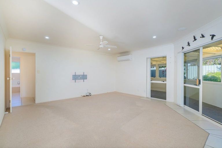 Photo of property in 12 Kenneth Avenue, Whitianga, 3510