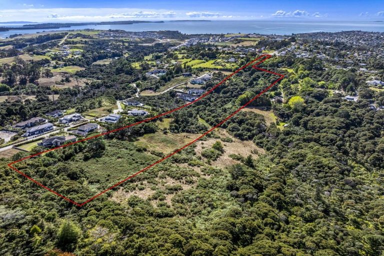 Photo of property in 287 Glenvar Road, Long Bay, Auckland, 0630