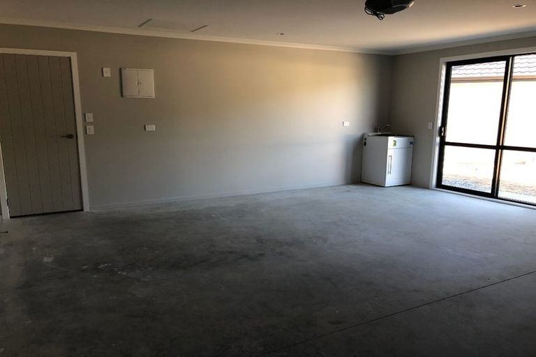 Photo of property in 1 Pohe Street, Waikanae, 5036