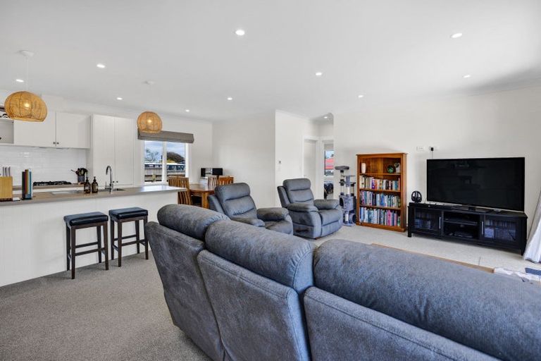 Photo of property in 54a Cloten Road, Stratford, 4332