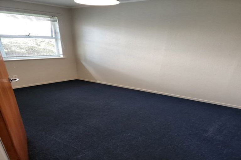 Photo of property in 24 Fairdale Place, Birkdale, Auckland, 0626