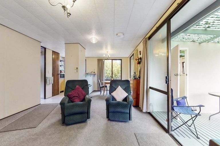 Photo of property in 1/25 Starforth Place, Henderson, Auckland, 0612