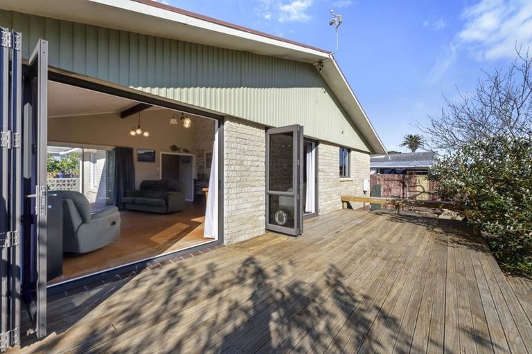 Photo of property in 11 Atkinson Street, Waitara, 4320