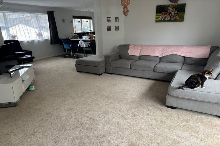 Photo of property in 5 Caledonia Place, Highlands Park, New Plymouth, 4312