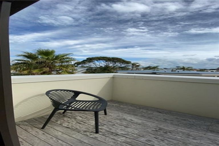 Photo of property in 171 Oceanbeach Road, Mount Maunganui, 3116