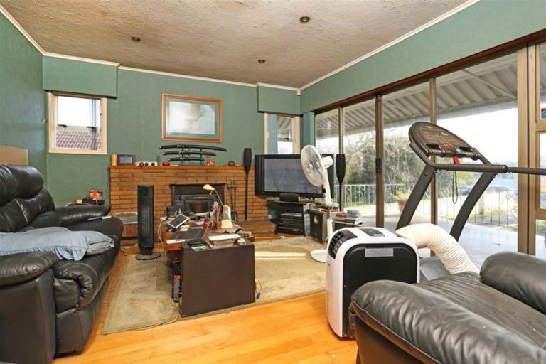 Photo of property in 14 Daytona Road, Henderson, Auckland, 0610