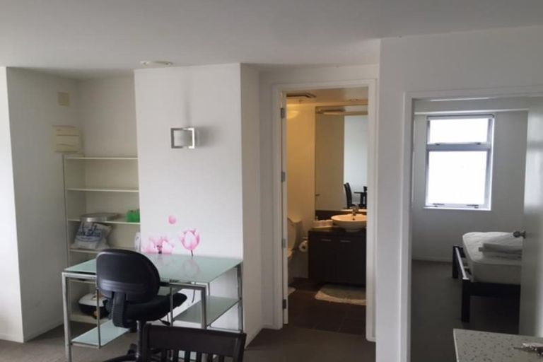 Photo of property in 135 Victoria Street, Cambridge, 3434