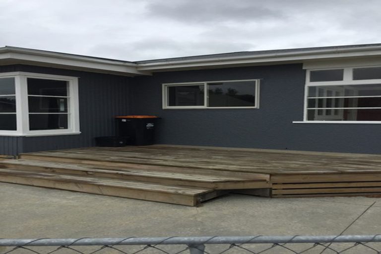 Photo of property in 16 Milson Line, Roslyn, Palmerston North, 4414