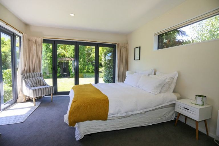 Photo of property in 1/55 Mcfaddens Road, St Albans, Christchurch, 8052