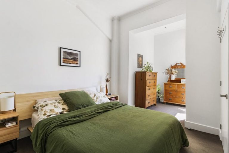 Photo of property in Augusta Apartments, 9/254 Willis Street, Te Aro, Wellington, 6011