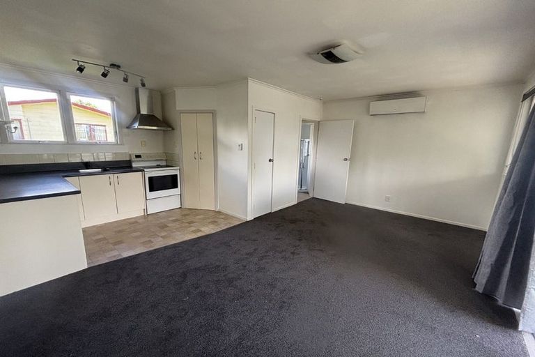 Photo of property in 4/37 Eskdale Road, Birkdale, Auckland, 0626
