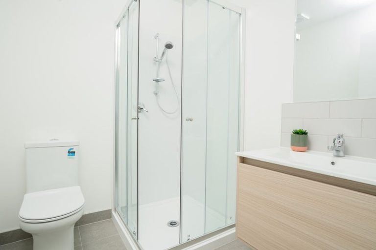 Photo of property in 21 Huri Street, Mangere Bridge, Auckland, 2022