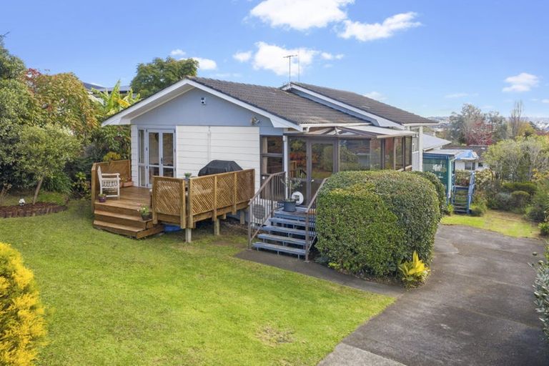 Photo of property in 25 Waari Avenue, Sunnyvale, Auckland, 0612