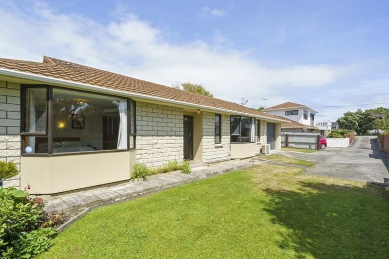 Photo of property in 7a Ngapotiki Street, Paraparaumu Beach, Paraparaumu, 5032