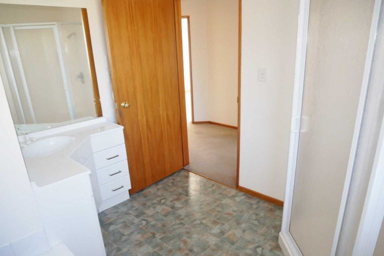 Photo of property in 3/61 Waimairi Road, Upper Riccarton, Christchurch, 8041