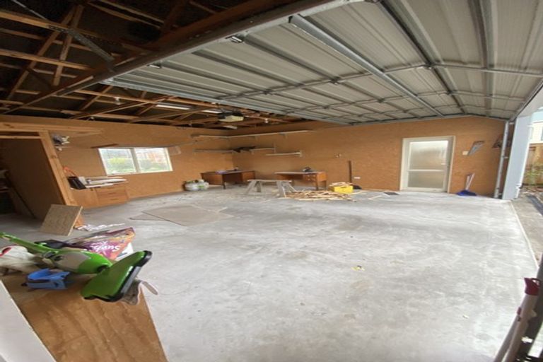 Photo of property in 101 Hillcrest Drive, Kelvin Grove, Palmerston North, 4414