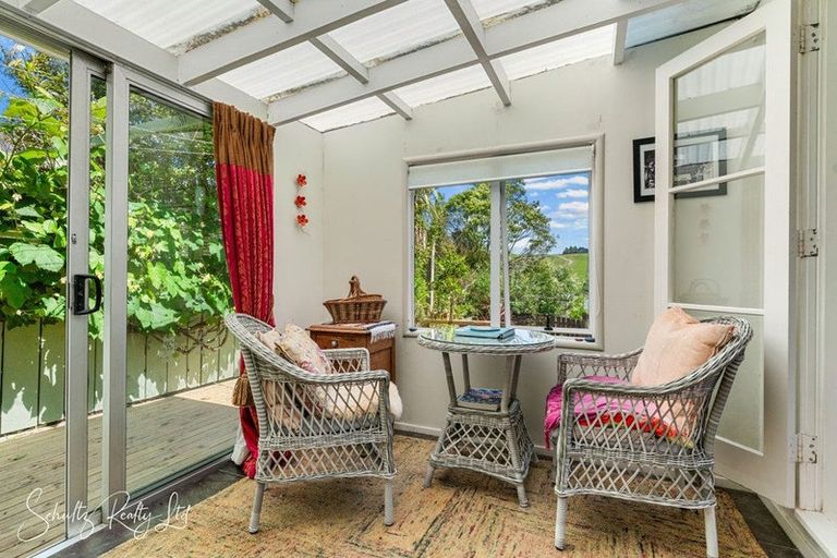 Photo of property in 5a Whaka Street, Maungaturoto, 0520