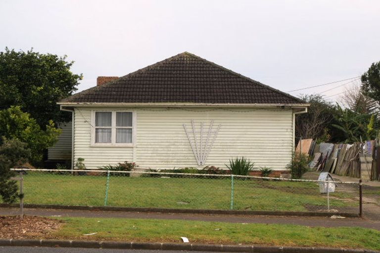 Photo of property in 9 Farmer Street, Mangere East, Auckland, 2024