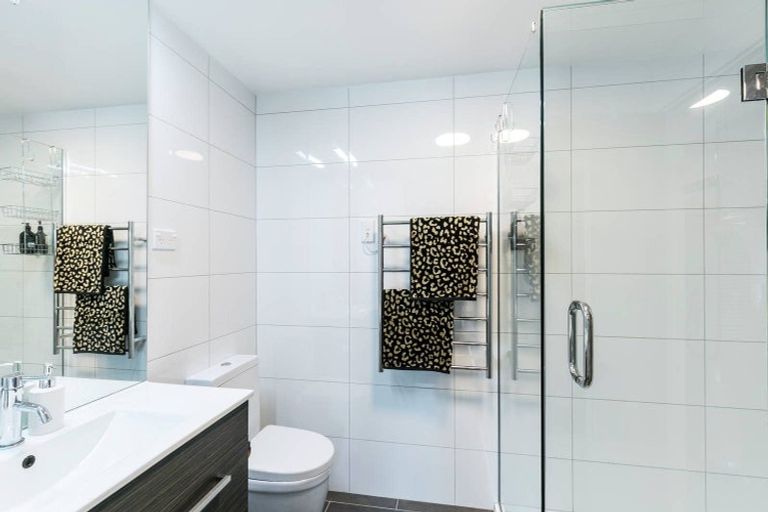 Photo of property in Frame Apartments, 901/111 Molesworth Street, Thorndon, Wellington, 6011