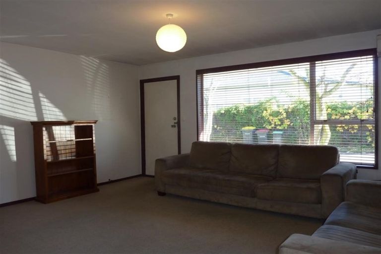 Photo of property in 2/38 Lyndon Street, Riccarton, Christchurch, 8041
