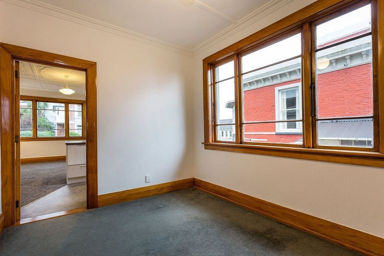 Photo of property in 53 Manor Place, Dunedin Central, Dunedin, 9016