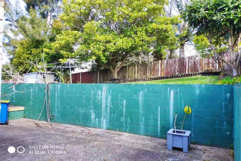Photo of property in 27 Fitzwater Place, Henderson, Auckland, 0612