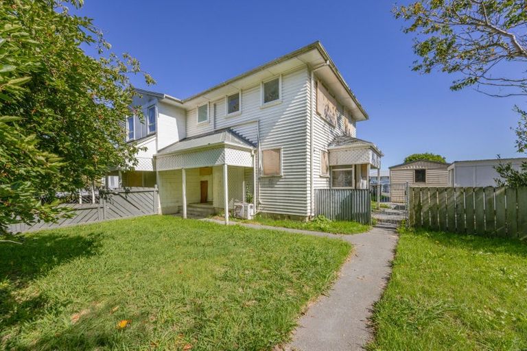 Photo of property in 804-806 Takapu Place, Camberley, Hastings, 4120
