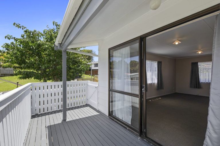 Photo of property in 8 Tahurangi Place, Spotswood, New Plymouth, 4310