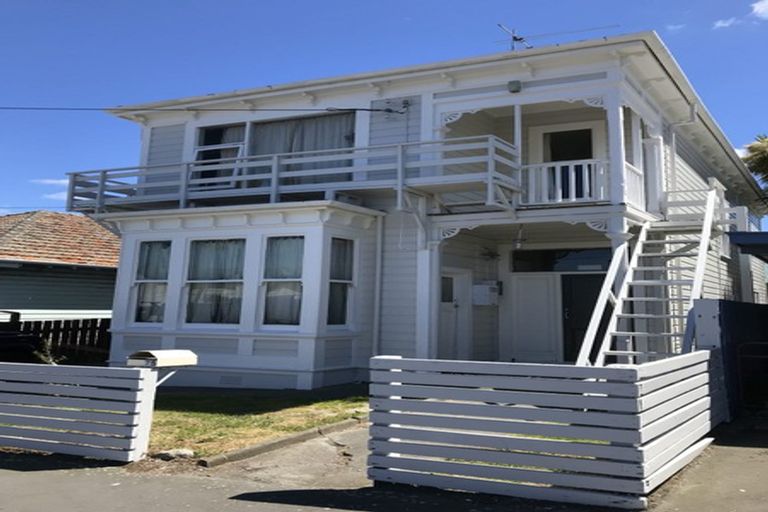 Photo of property in 75 Constable Street, Newtown, Wellington, 6021