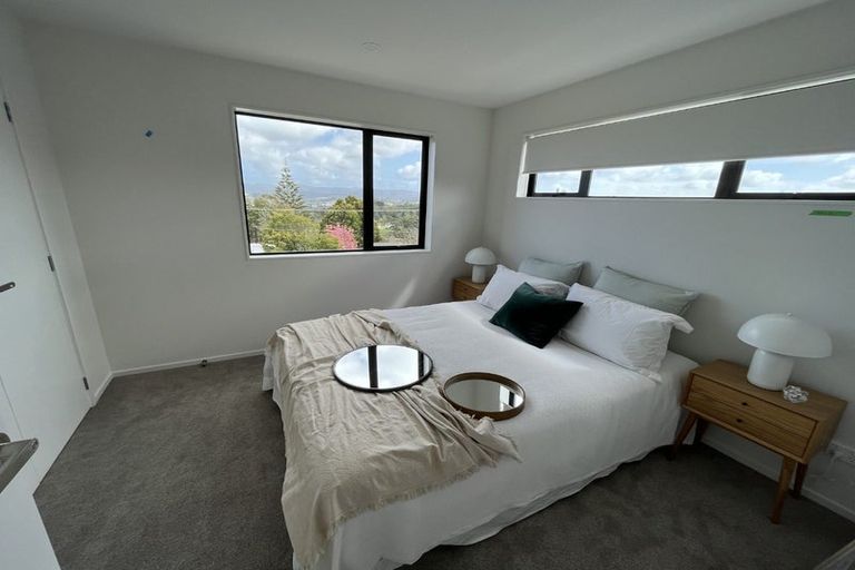 Photo of property in 3/241 Don Buck Road, Massey, Auckland, 0614