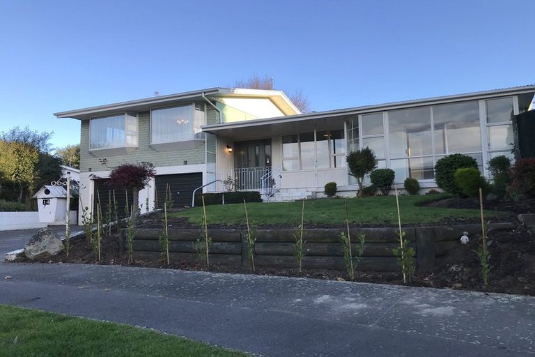 Photo of property in 14 Parkview Place, Avonhead, Christchurch, 8042