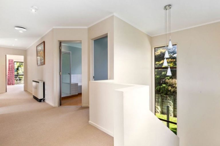 Photo of property in 13 Saunders Close, Whitby, Porirua, 5024