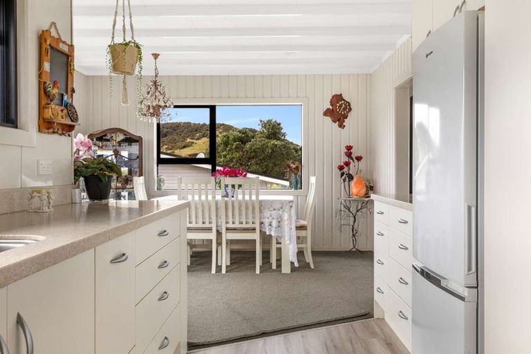 Photo of property in 3 Harbour Lights Terrace, Whitianga, 3592