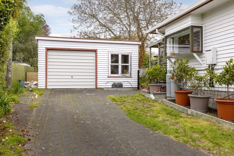 Photo of property in 18 Otupai Street, Two Mile Bay, Taupo, 3330