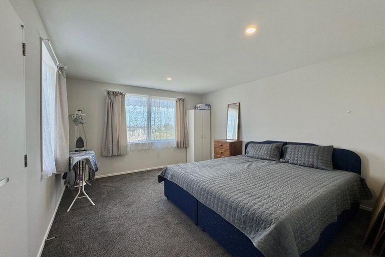 Photo of property in 5 Aeronautic Road, Takanini, 2112