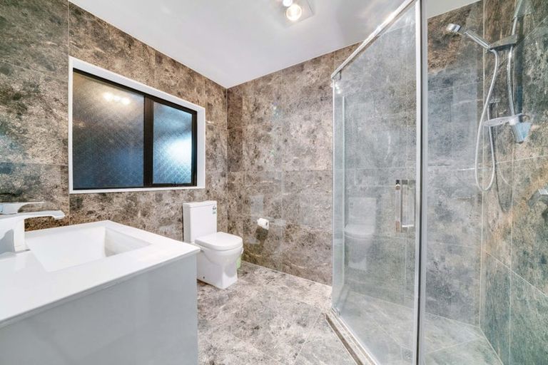 Photo of property in 43a Thompson Terrace, Manurewa, Auckland, 2102