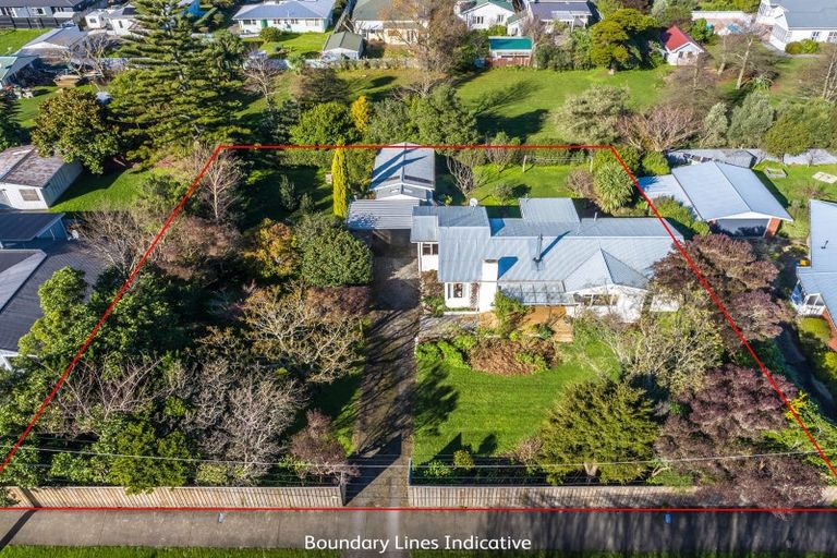 Photo of property in 11 Kenward Crescent, Featherston, 5710