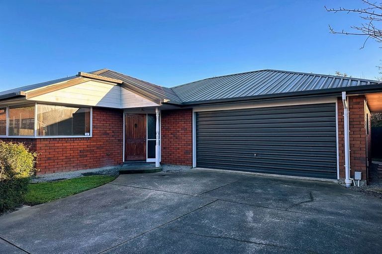 Photo of property in 1/5 Tuscany Place, Beckenham, Christchurch, 8023