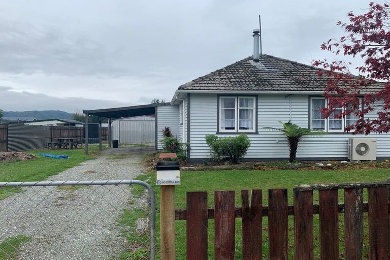 Photo of property in 2 Plaskett Street, Reefton, 7830
