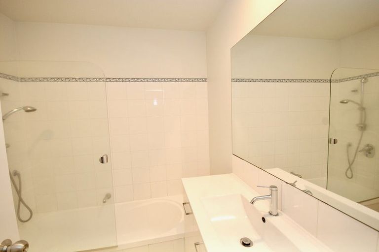 Photo of property in 13/69 Target Road, Totara Vale, Auckland, 0629