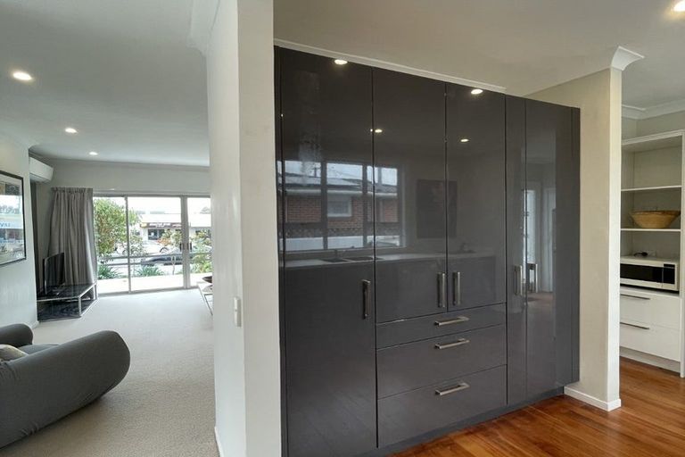 Photo of property in 186 Bath Street, Levin, 5510