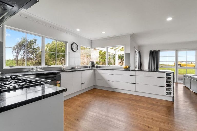 Photo of property in 10 Trig Road, Tuakau, 2694