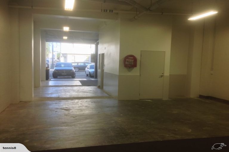 Photo of property in 10 Douglas Street, Mount Cook, Wellington, 6021