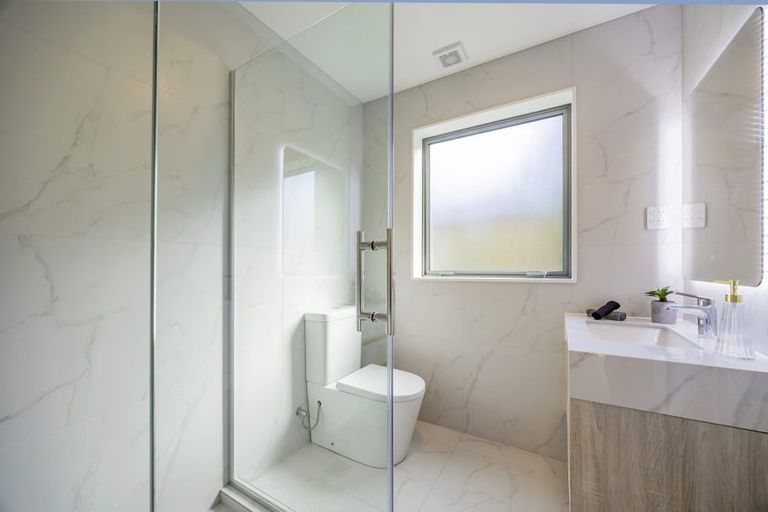 Photo of property in 32c Gulf View Road, Murrays Bay, Auckland, 0630