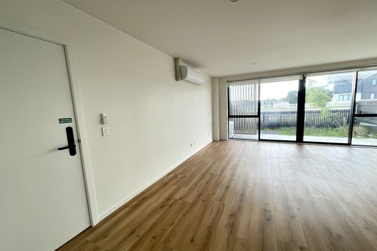Photo of property in 4/1g Dishys Road, Flat Bush, Auckland, 2019