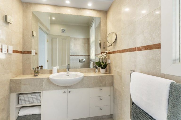 Photo of property in 7 Burnham Street, Seatoun, Wellington, 6022