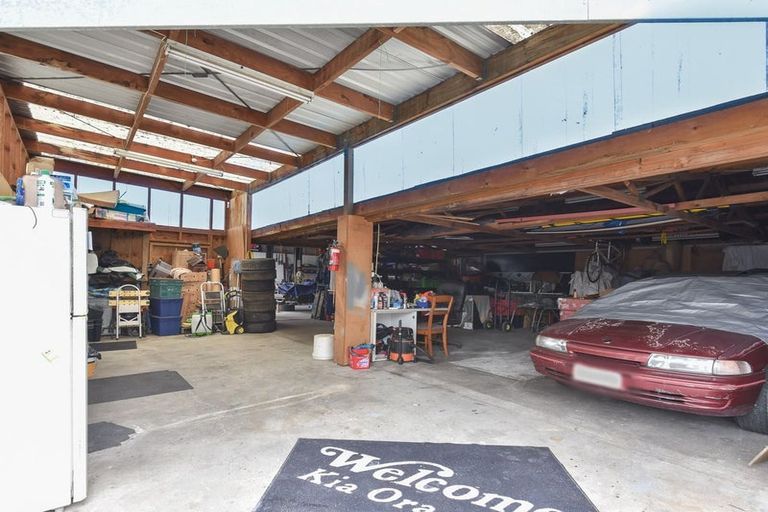 Photo of property in 11 Russell Road, Fairy Springs, Rotorua, 3015