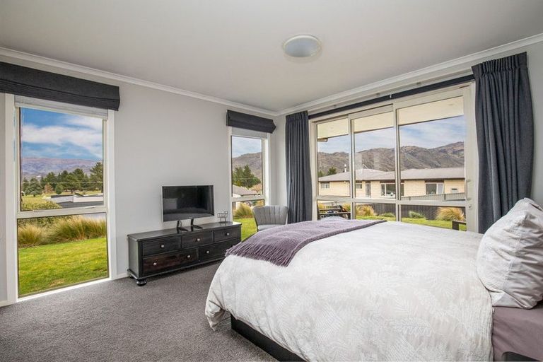 Photo of property in 15 Houlahan Street, Clyde, 9330