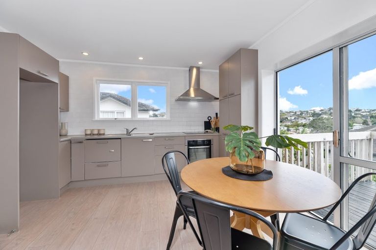 Photo of property in 3/47 East Coast Road, Milford, Auckland, 0620